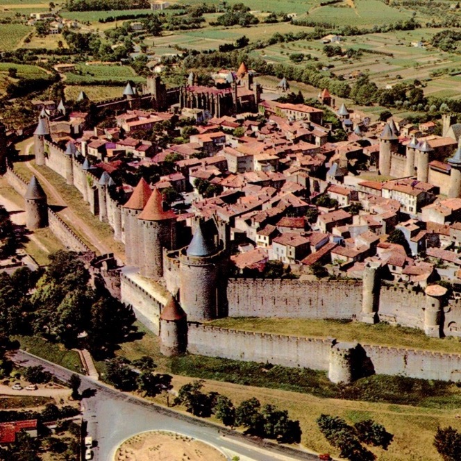 Die Burg von Carcassonne von oben