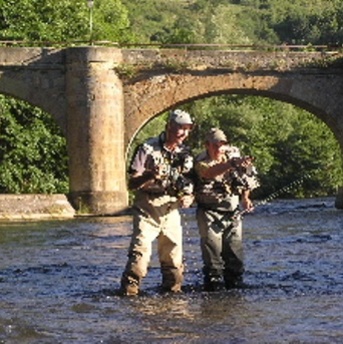 Fly fishing in the Aude river