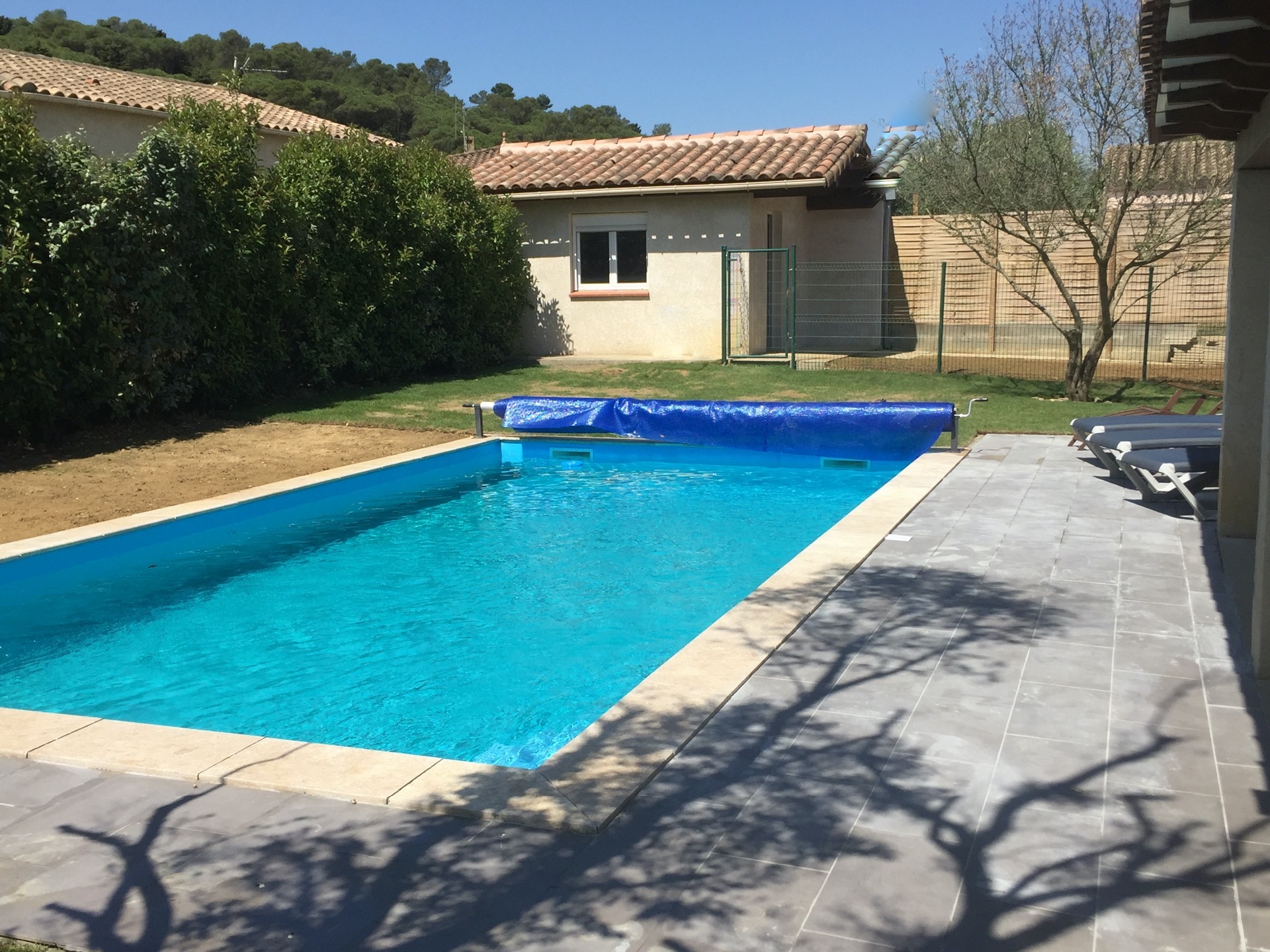 Villa-Gîtes avec piscine en Cazilhac, Aude